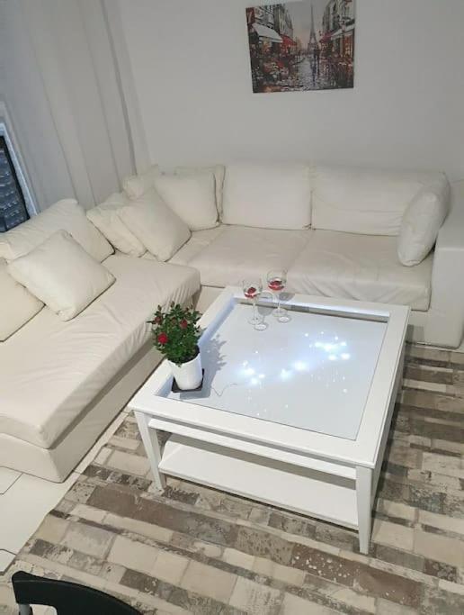 Manolis House Appartement *